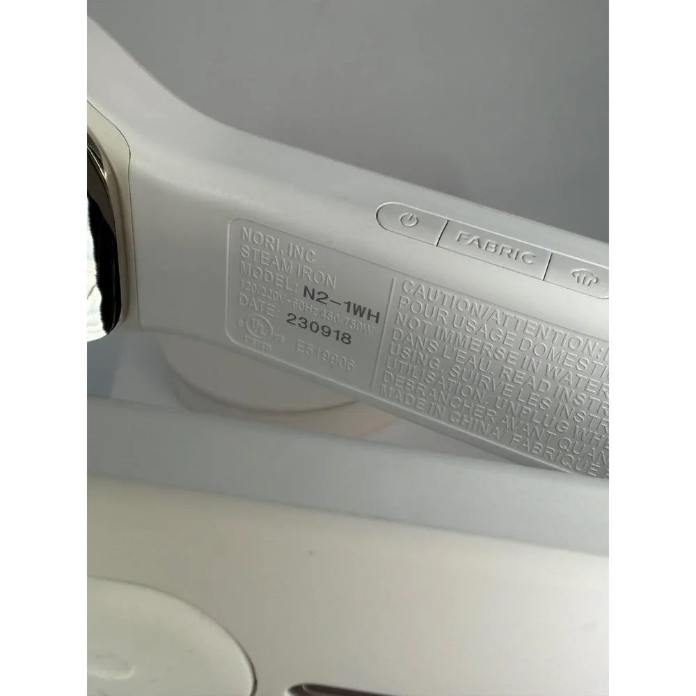 Nori Inc N2 1WH Handheld Portable Steam Iron White Dual Voltage Travel 95-07